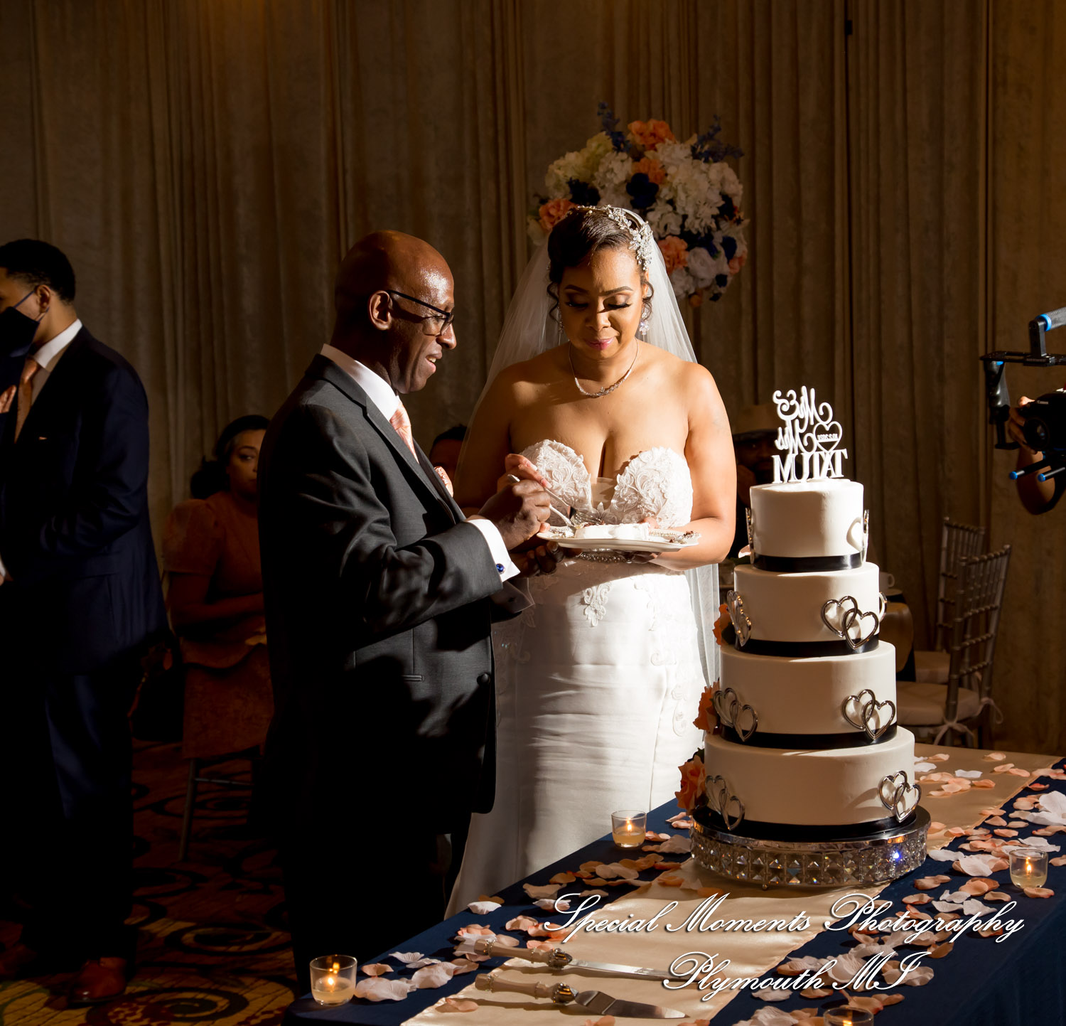 Tameka & James at Detroit Marriott Troy MI wedding photography