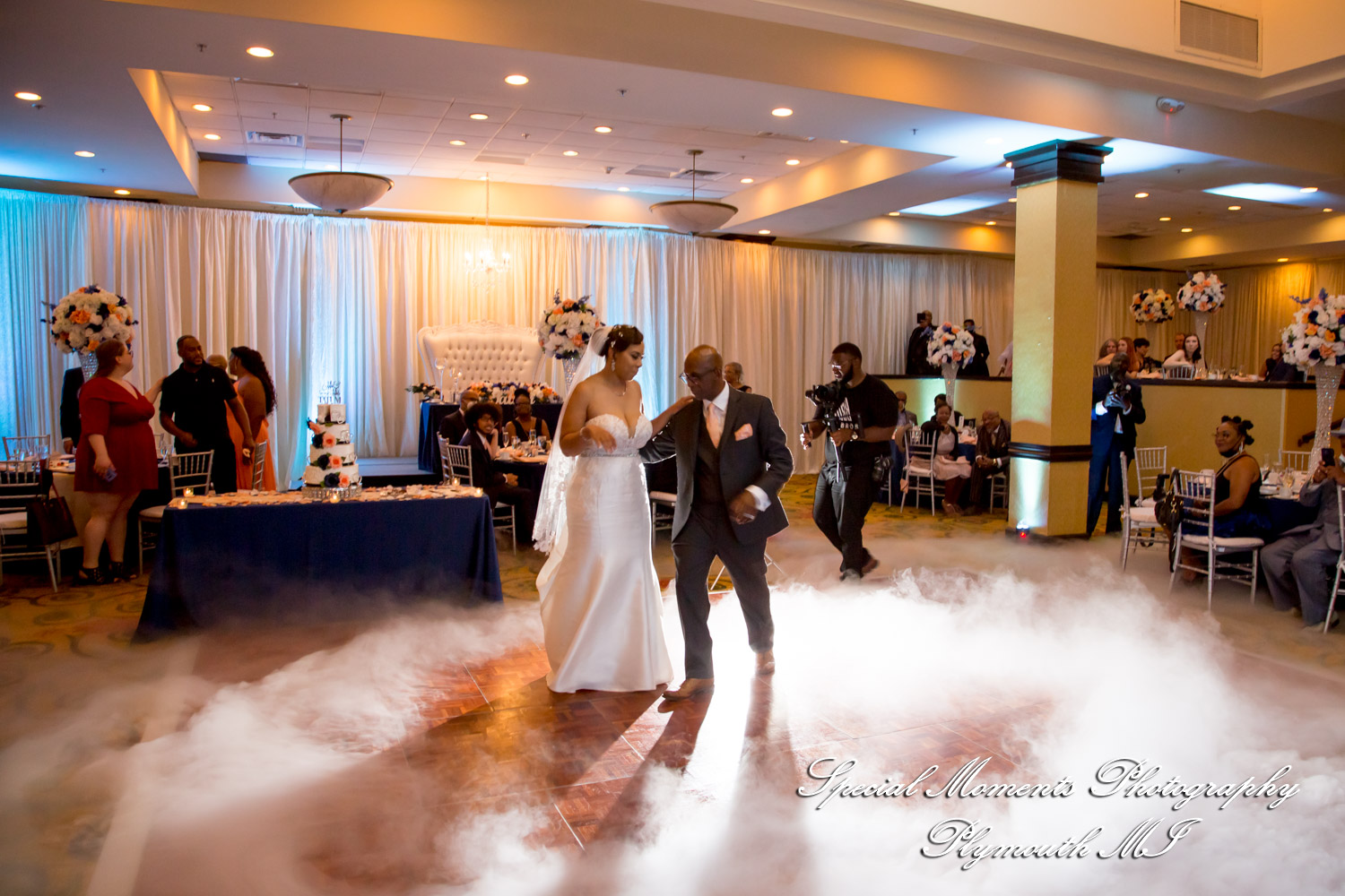 Tameka & James at Detroit Marriott Troy MI wedding photography
