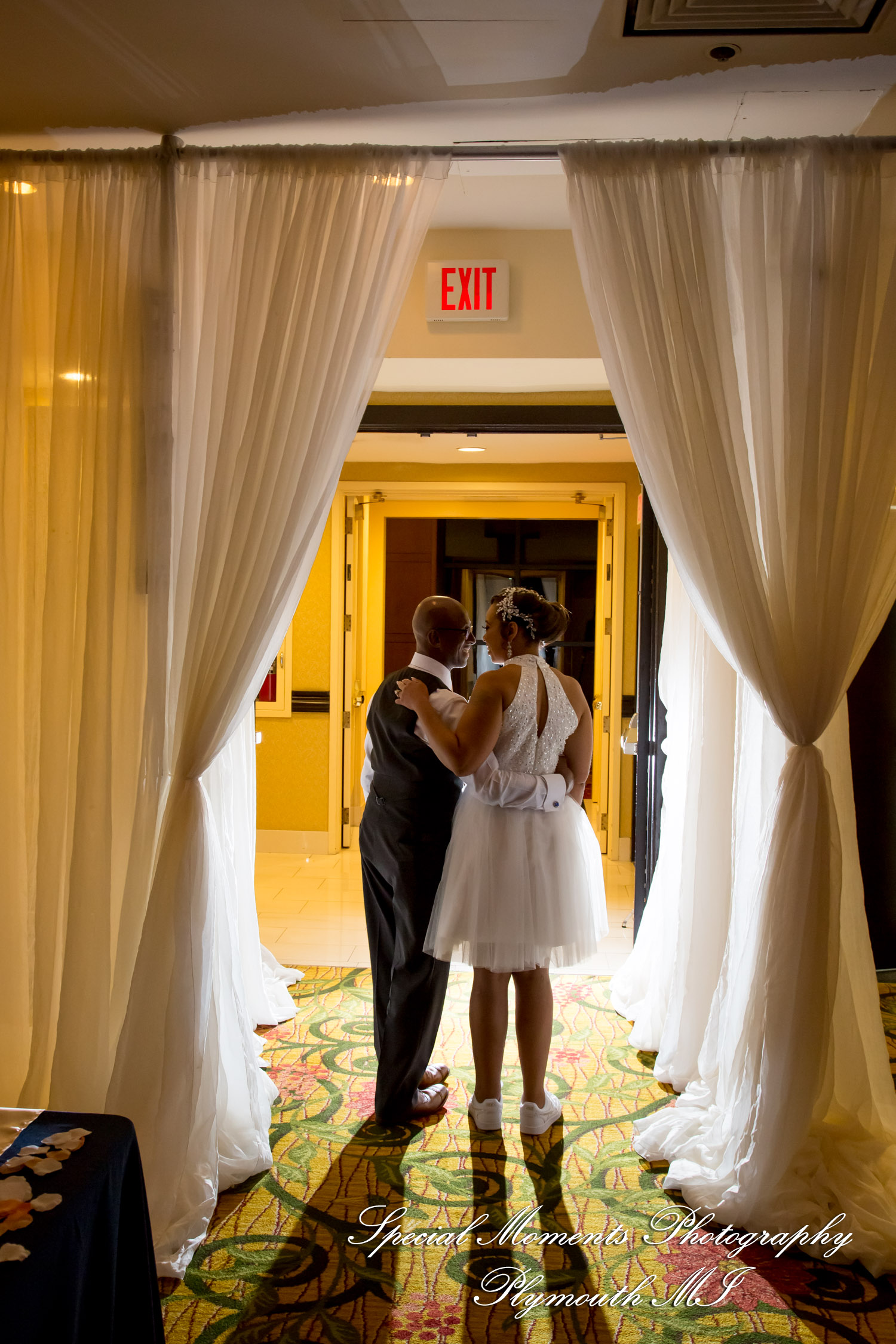 Tameka & James at Detroit Marriott Troy MI wedding photography