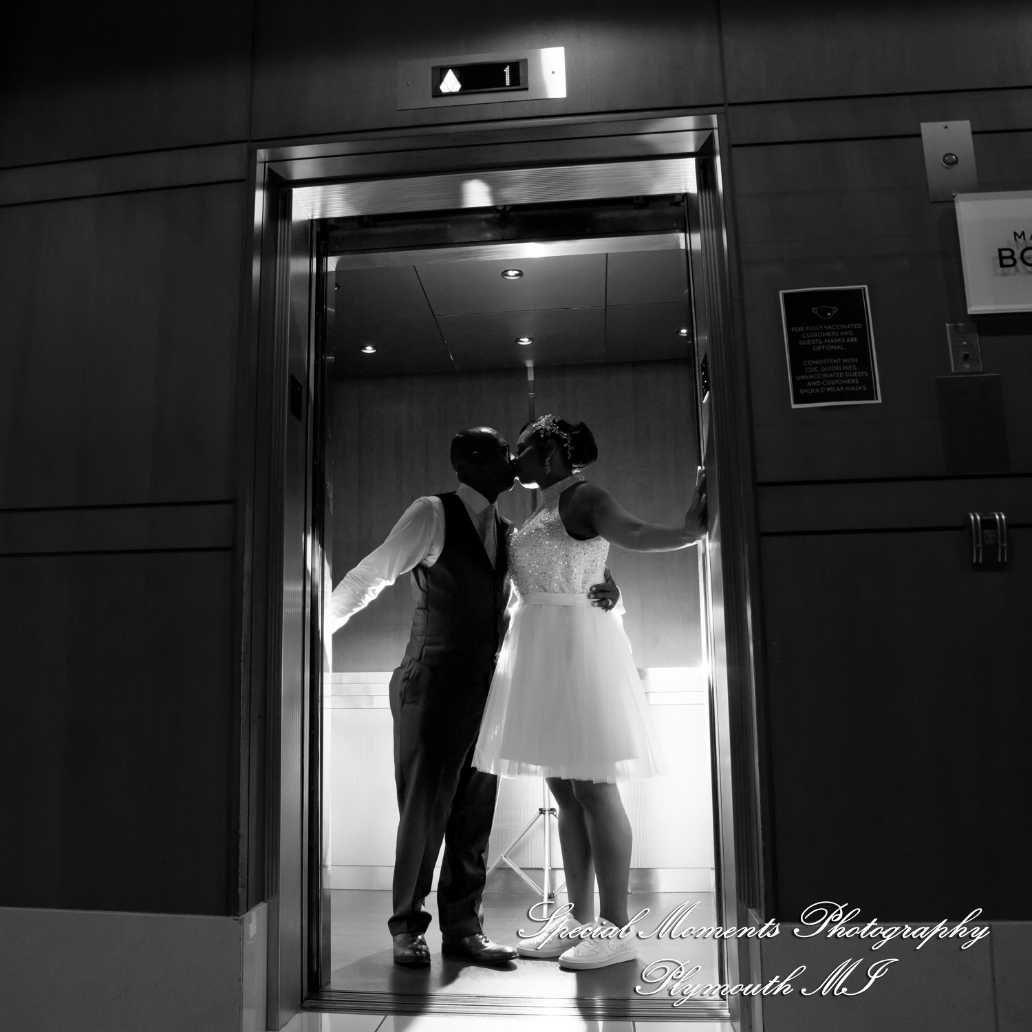 Tameka & James at Detroit Marriott Troy MI wedding photography