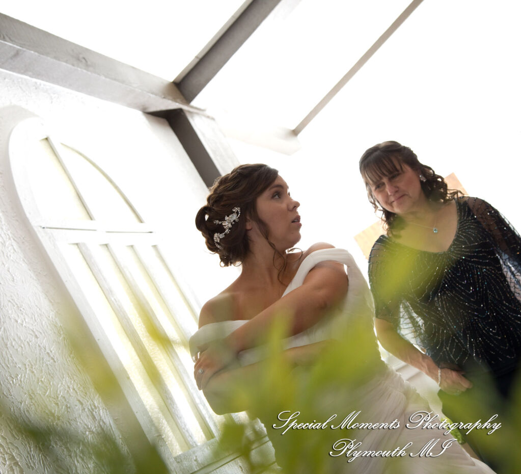 Jenna & Alex at Woodside Bible Church Plymouth MI wedding photography