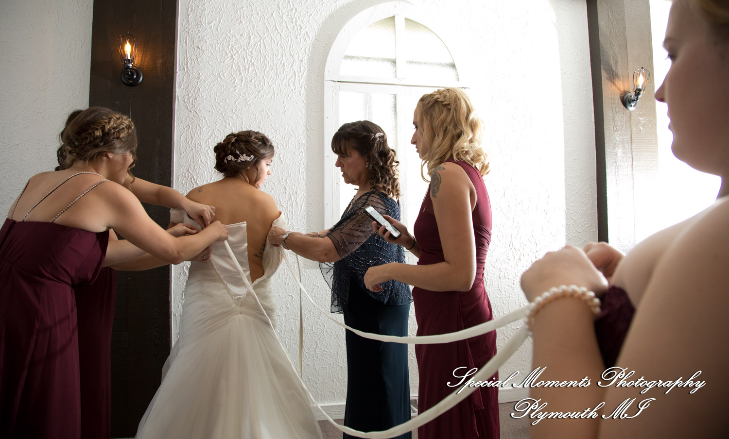 Jenna & Alex at Woodside Bible Church Plymouth MI wedding photography