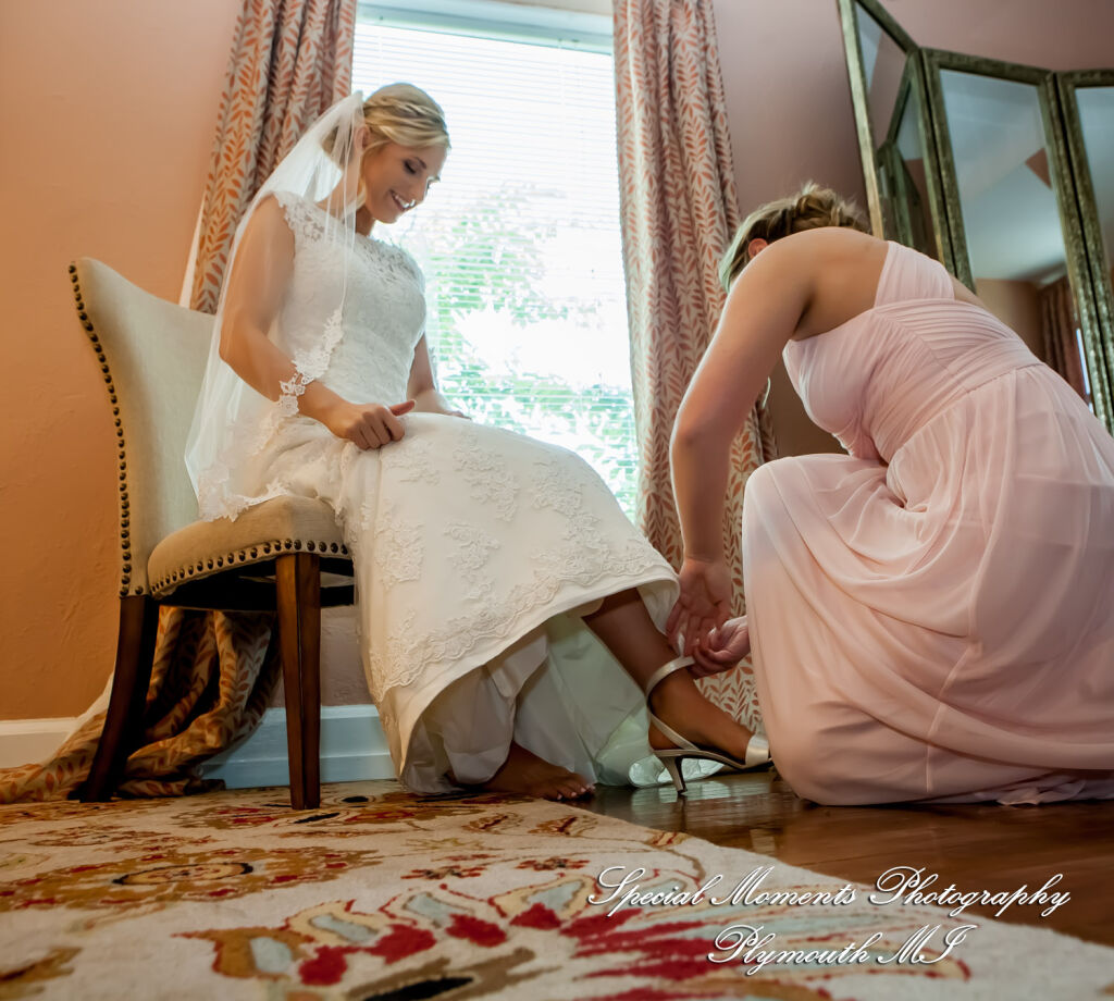 Meghan & Andrew at Glen Oaks Event Center Farmington Hills MI wedding photography