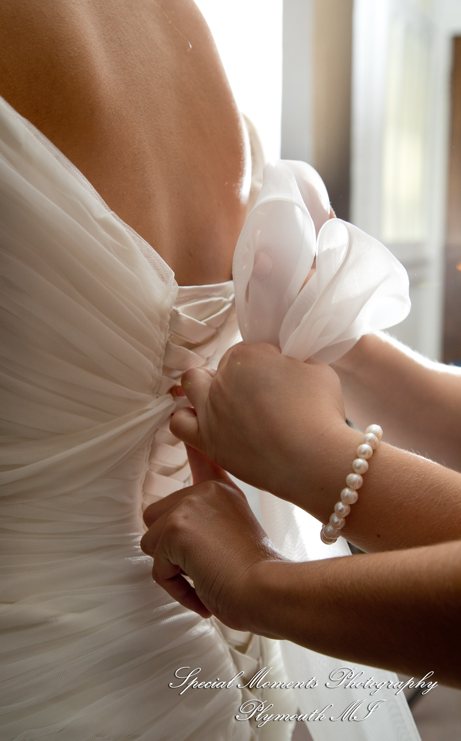 Jenna & Alex at Woodside Bible Church Plymouth MI wedding photography