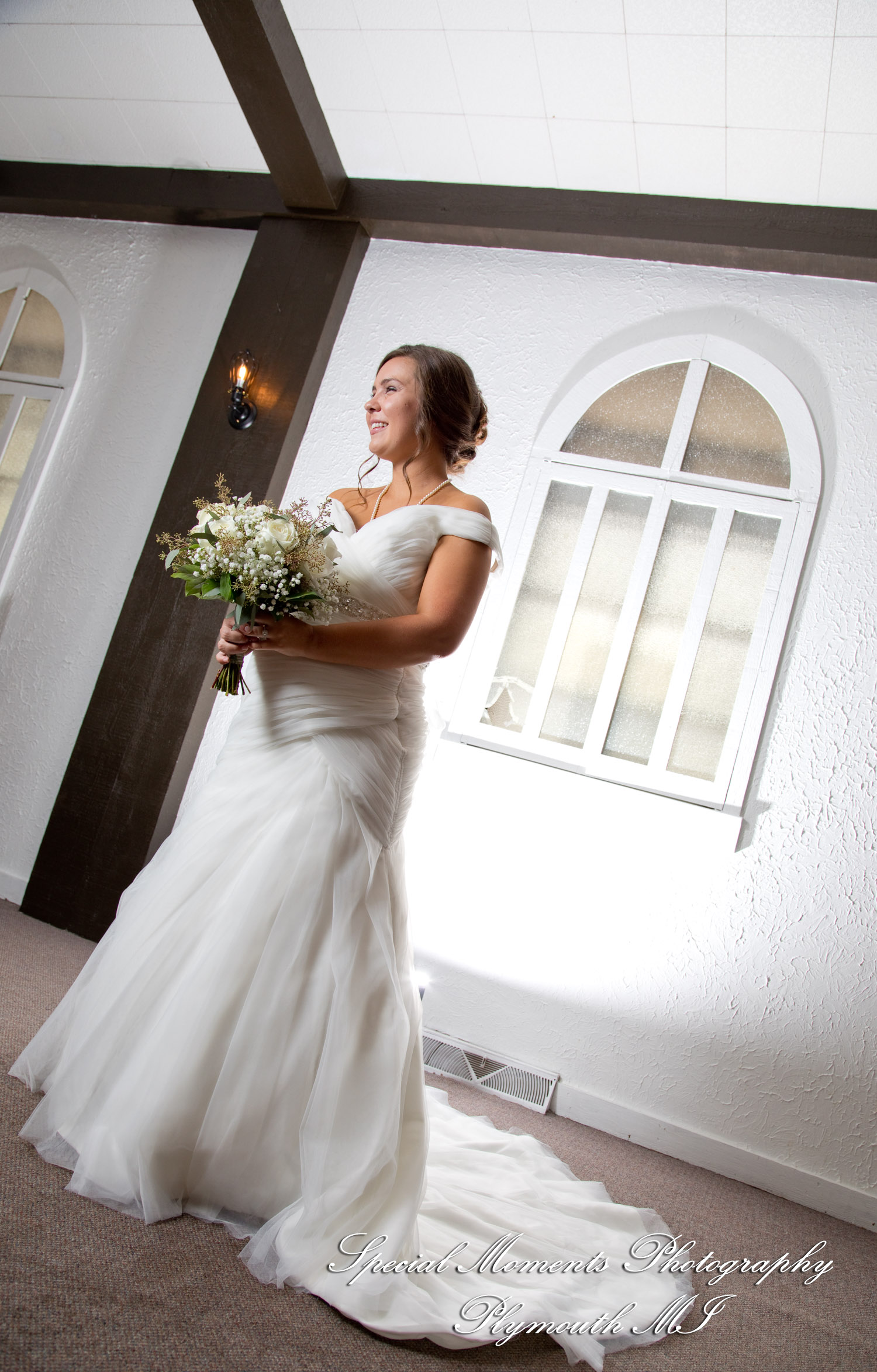 Jenna & Alex at Woodside Bible Church Plymouth MI wedding photography