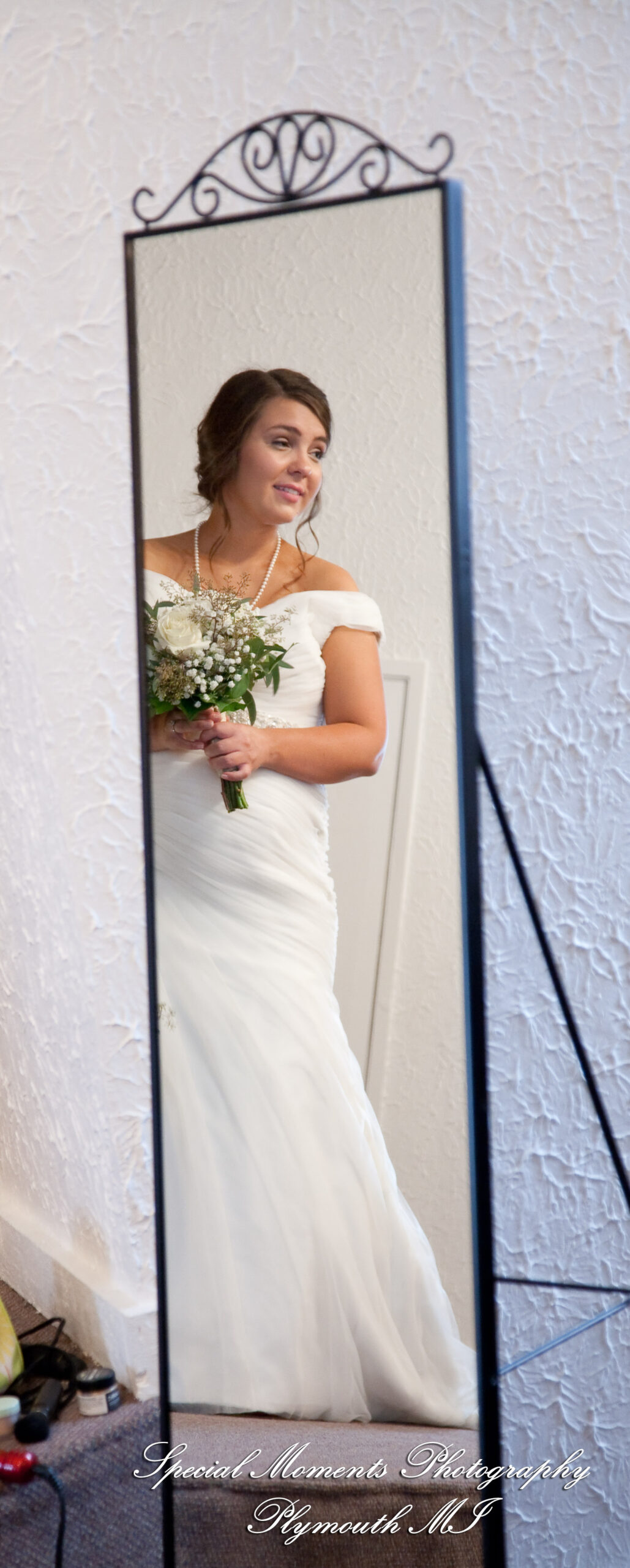 Jenna & Alex at Woodside Bible Church Plymouth MI wedding photography