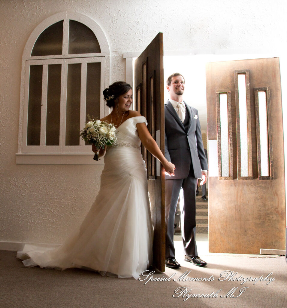 Jenna & Alex at Woodside Bible Church Plymouth MI wedding photography
