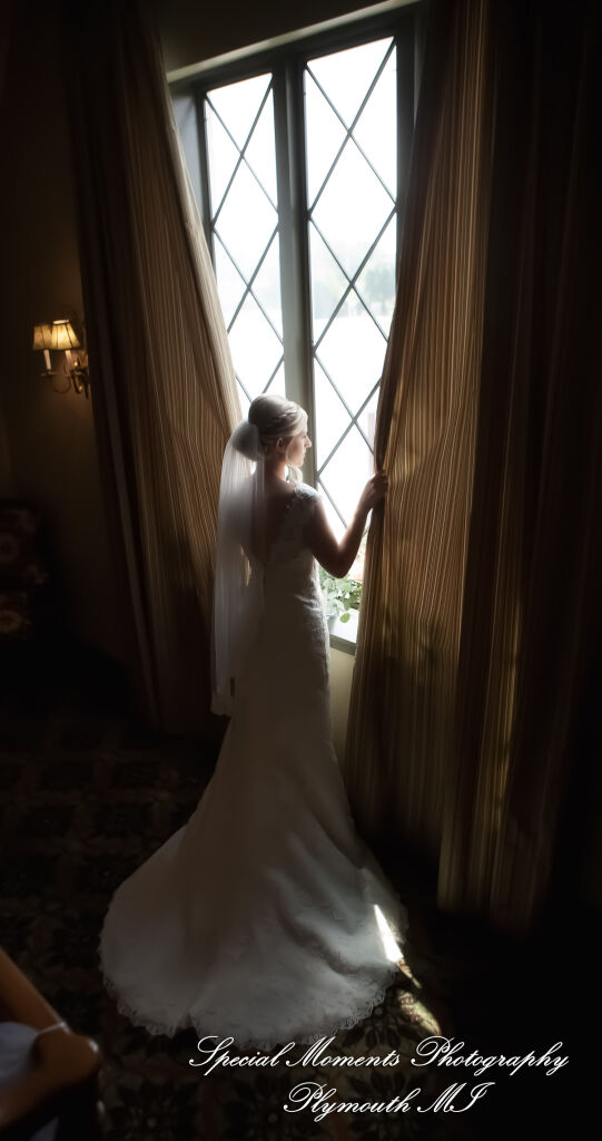 Meghan & Andrew at Glen Oaks Event Center Farmington Hills MI wedding photography