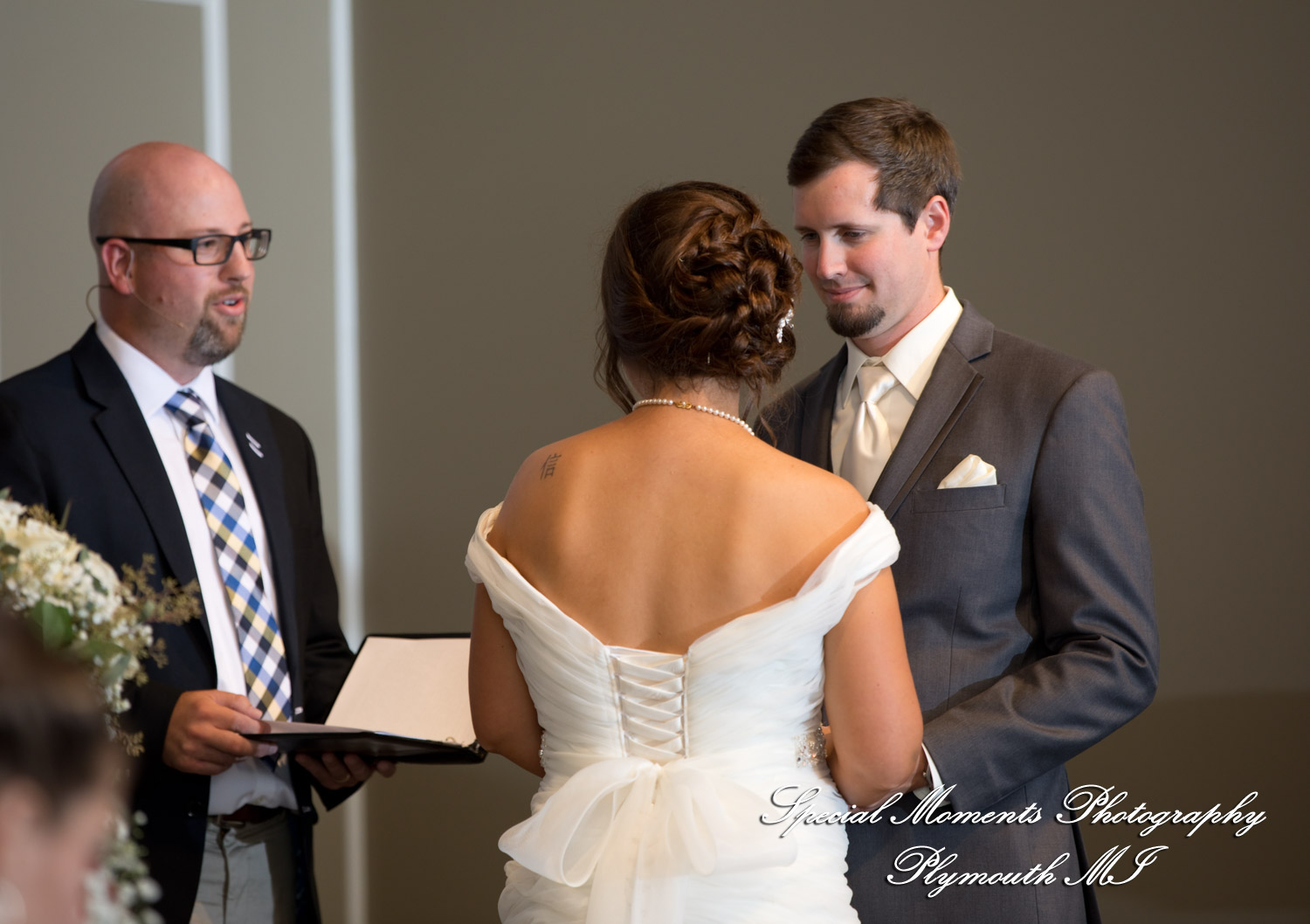 Jenna & Alex at Woodside Bible Church Plymouth MI wedding photography