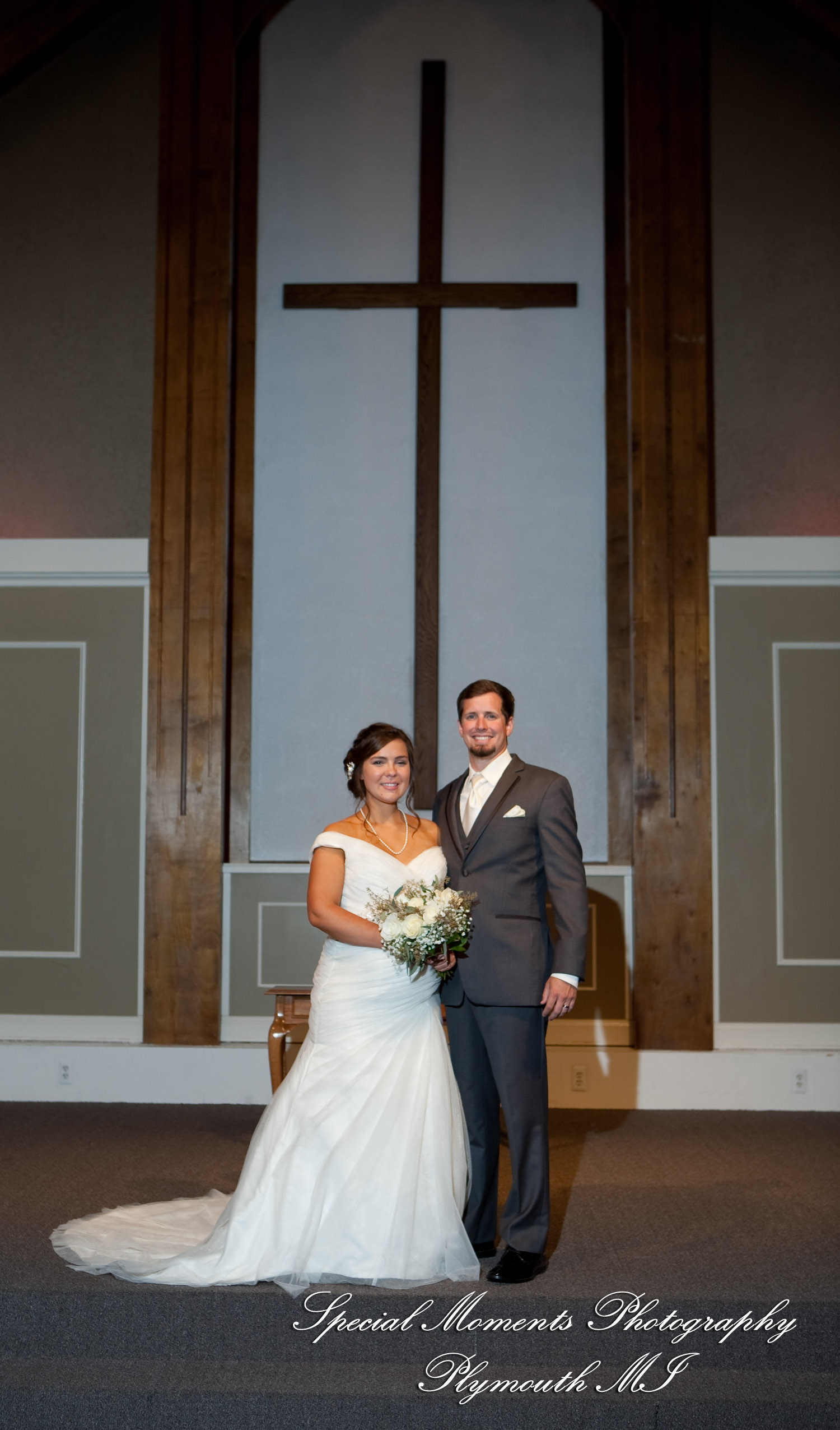 Jenna & Alex at Woodside Bible Church Plymouth MI wedding photography