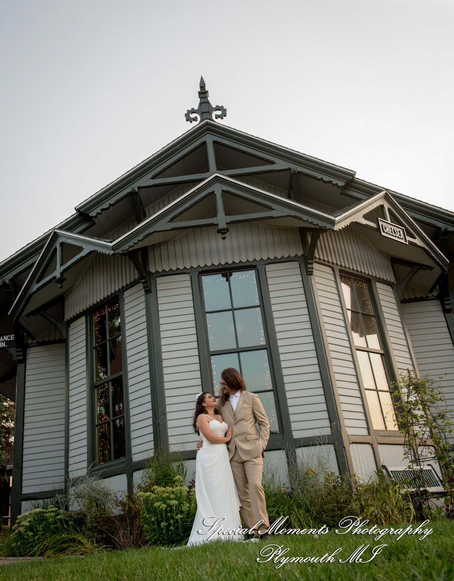 Lissy & Stephen at Chelsea Depot Train Station Chelsea MI wedding photography