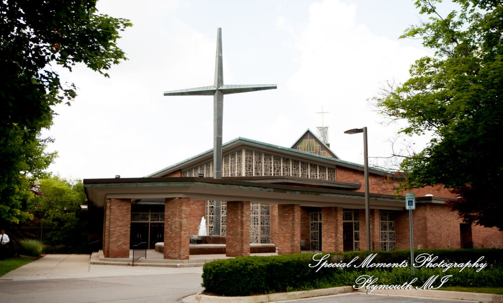 Meghan & Andrew at Our Lady of Sorrows Farmington Hills MI wedding photography