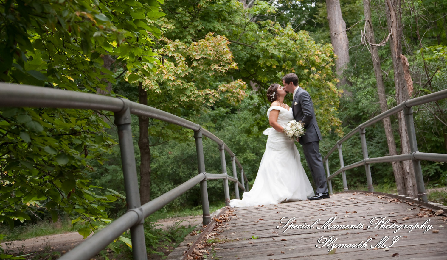 Jenna & Alex at Woodside Bible Church Plymouth MI wedding photography