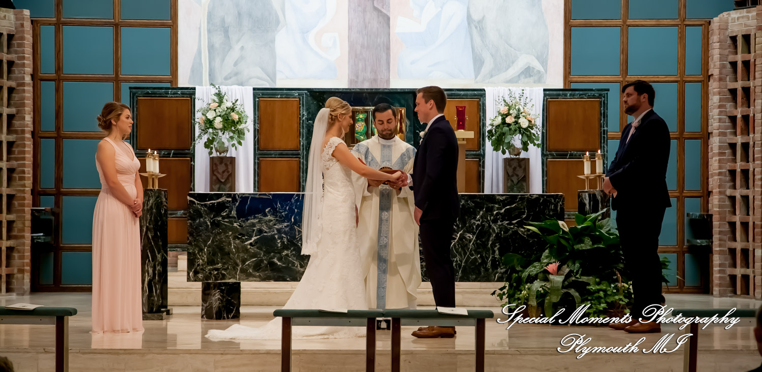 Meghan & Andrew at Our Lady of Sorrows Farmington Hills MI wedding photography