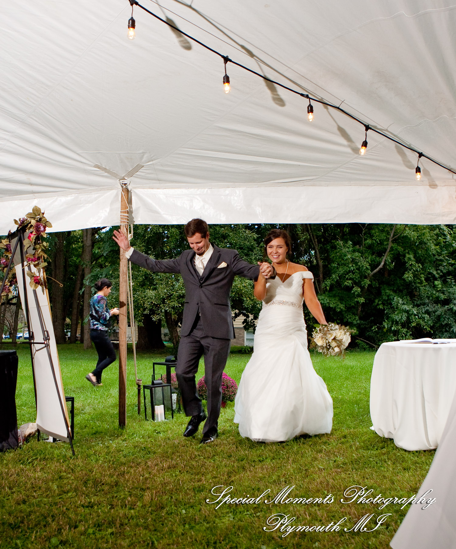 Jenna & Alex at Woodside Bible Church Plymouth MI wedding photography