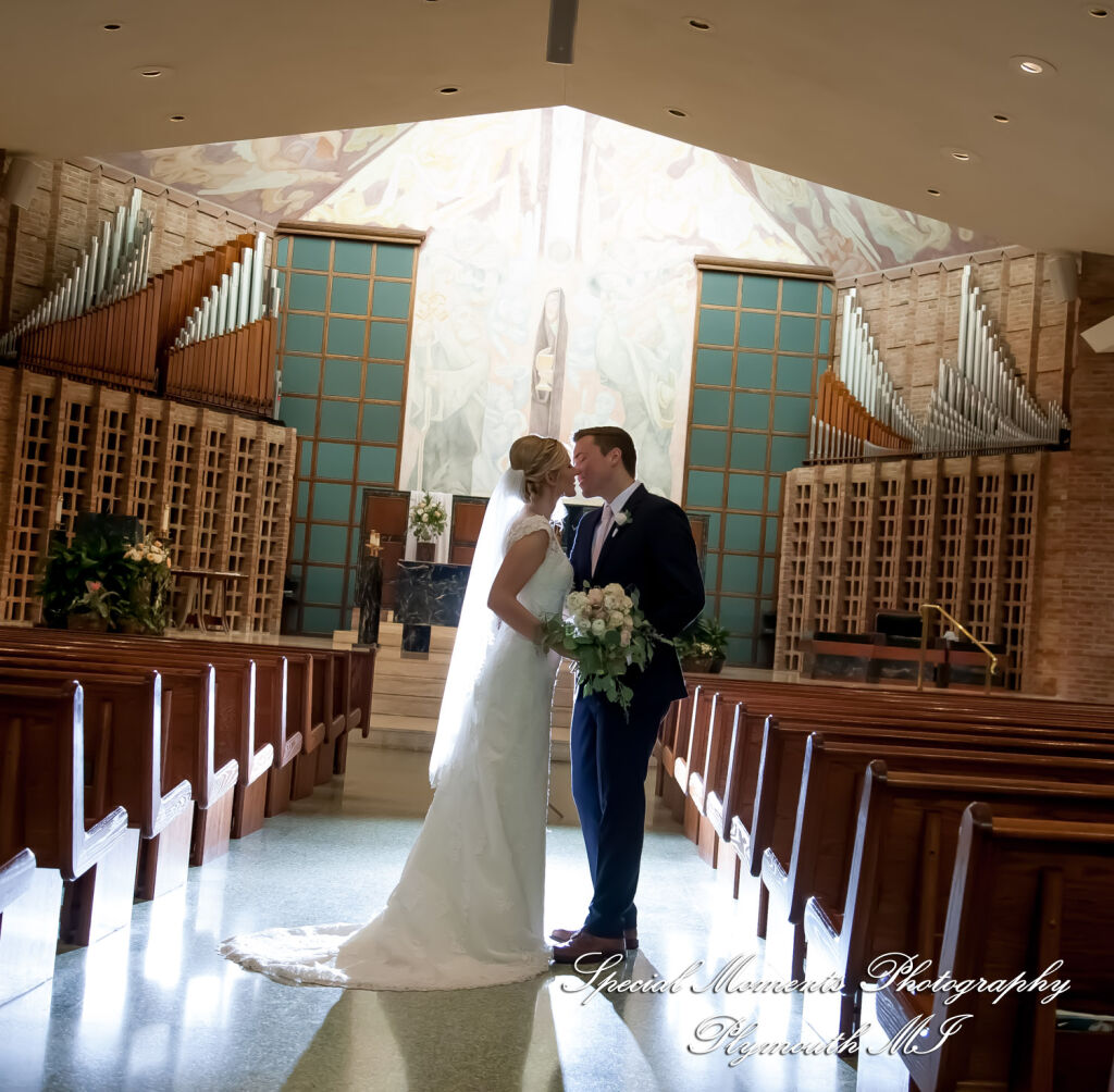 Meghan & Andrew at Our Lady of Sorrows Farmington Hills MI wedding photography