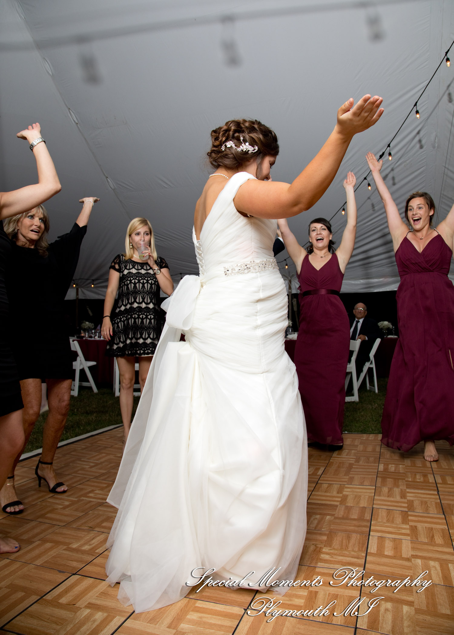 Jenna & Alex at Woodside Bible Church Plymouth MI wedding photography