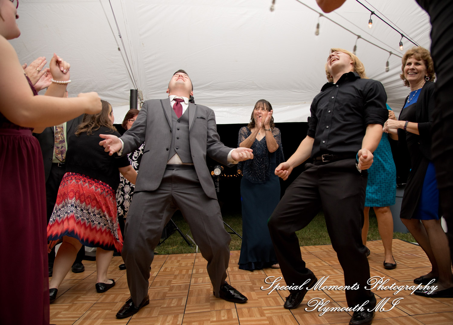 Jenna & Alex at Woodside Bible Church Plymouth MI wedding photography