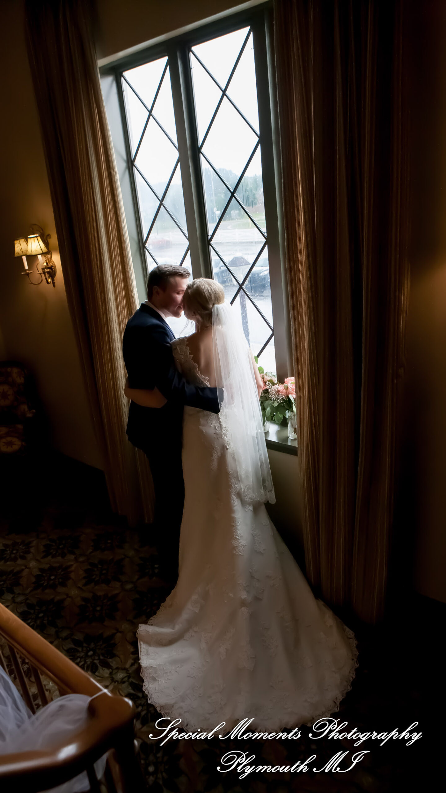 Meghan & Andrew at Glen Oaks Event Center Farmington Hills MI wedding photography
