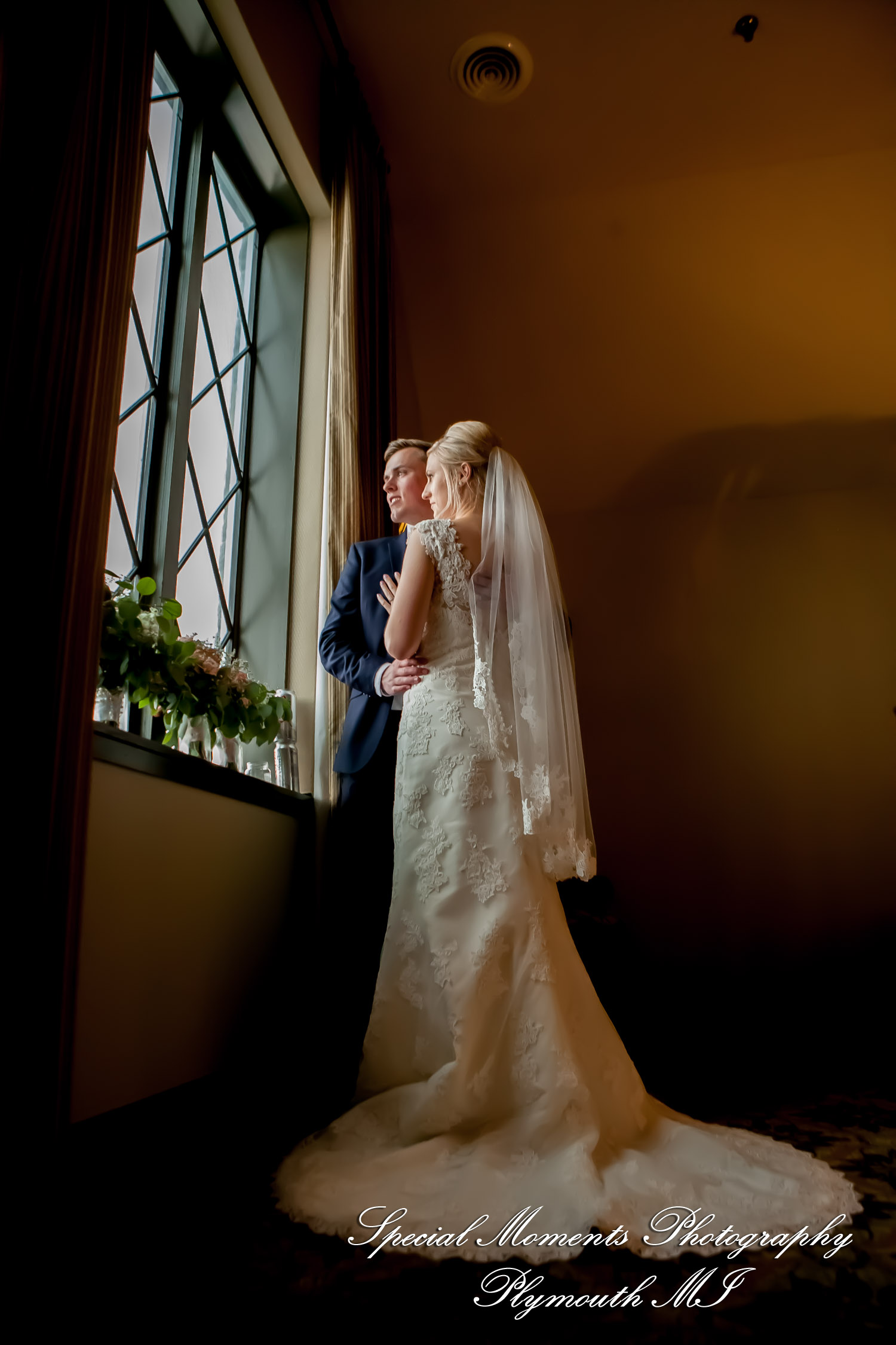Meghan & Andrew at Glen Oaks Event Center Farmington Hills MI wedding photography