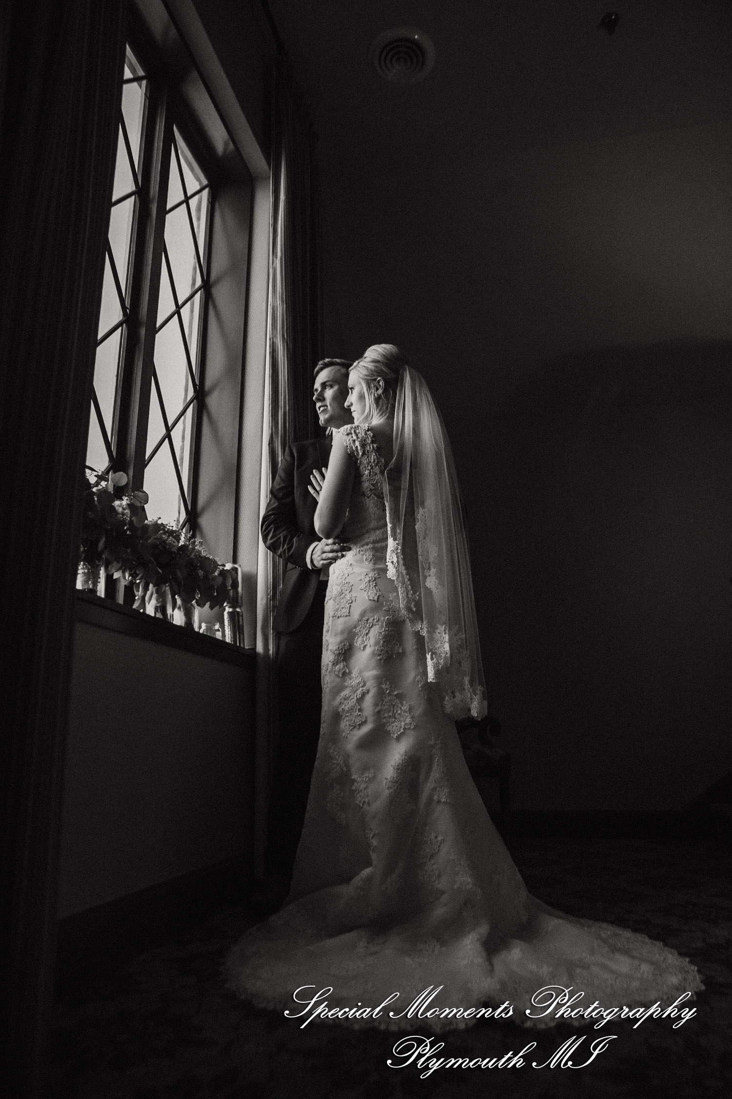 Meghan & Andrew at Glen Oaks Event Center Farmington Hills MI wedding photography