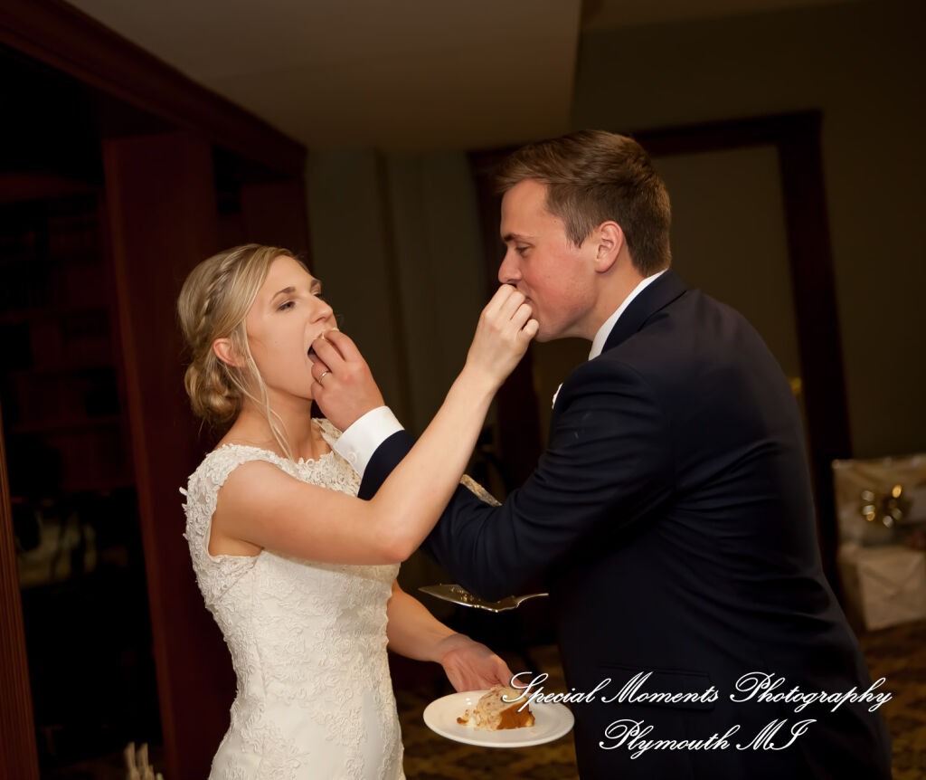 Meghan & Andrew at Glen Oaks Event Center Farmington Hills MI wedding photography