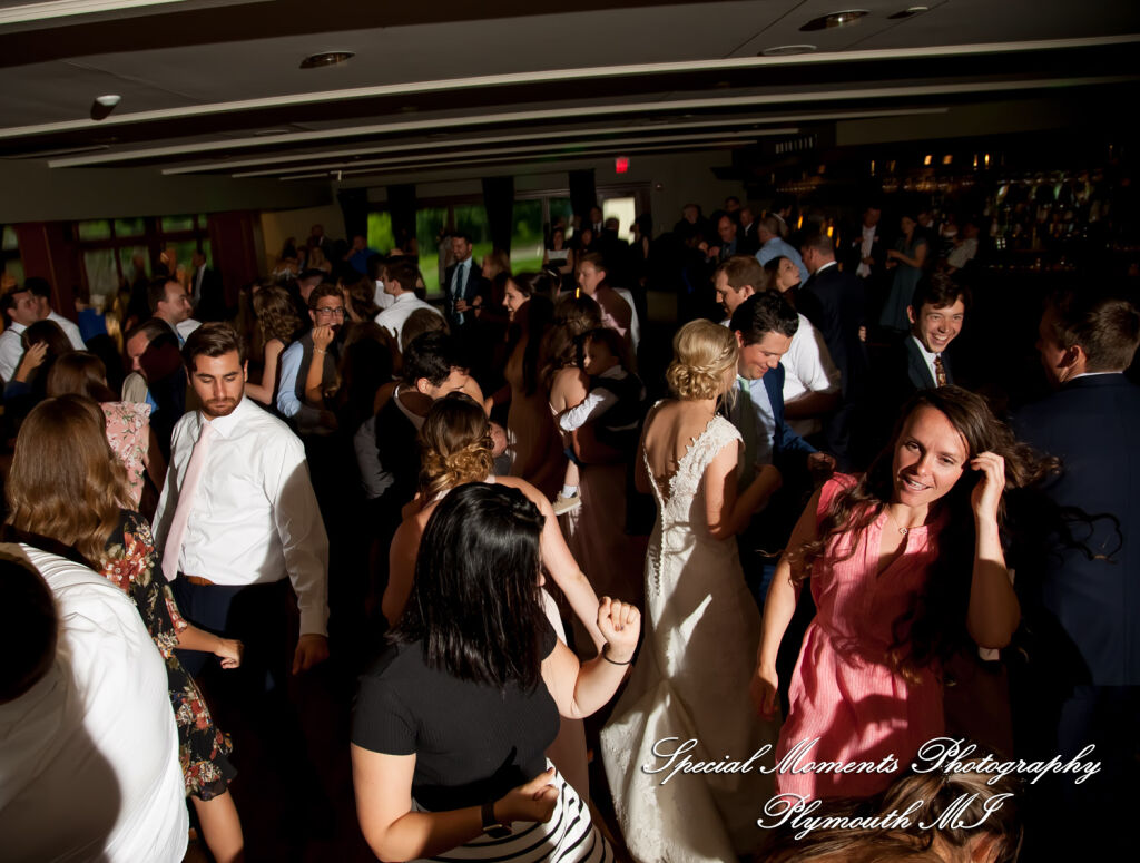 Meghan & Andrew at Glen Oaks Event Center Farmington Hills MI wedding photography