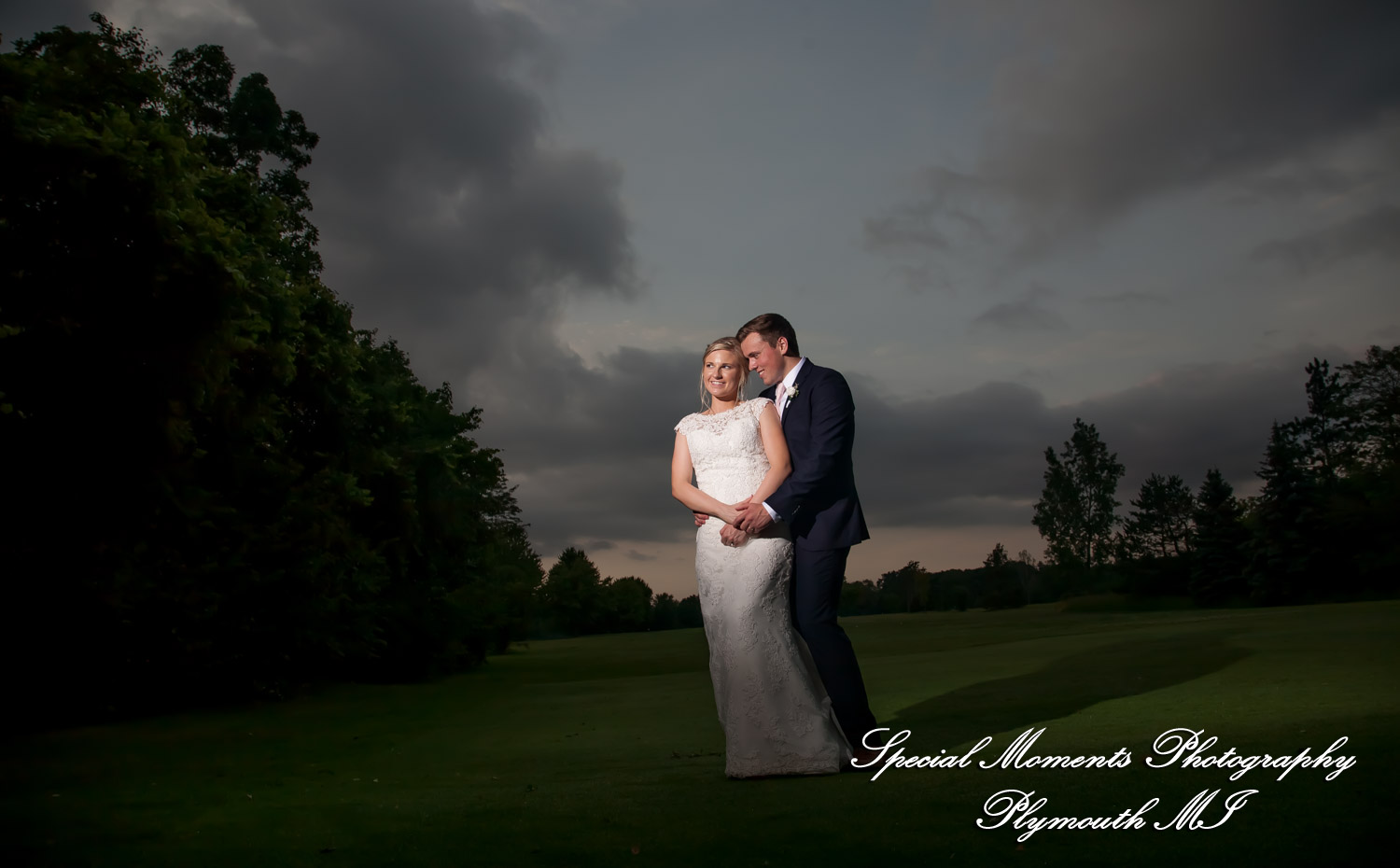 Meghan & Andrew at Glen Oaks Event Center Farmington Hills MI wedding photography