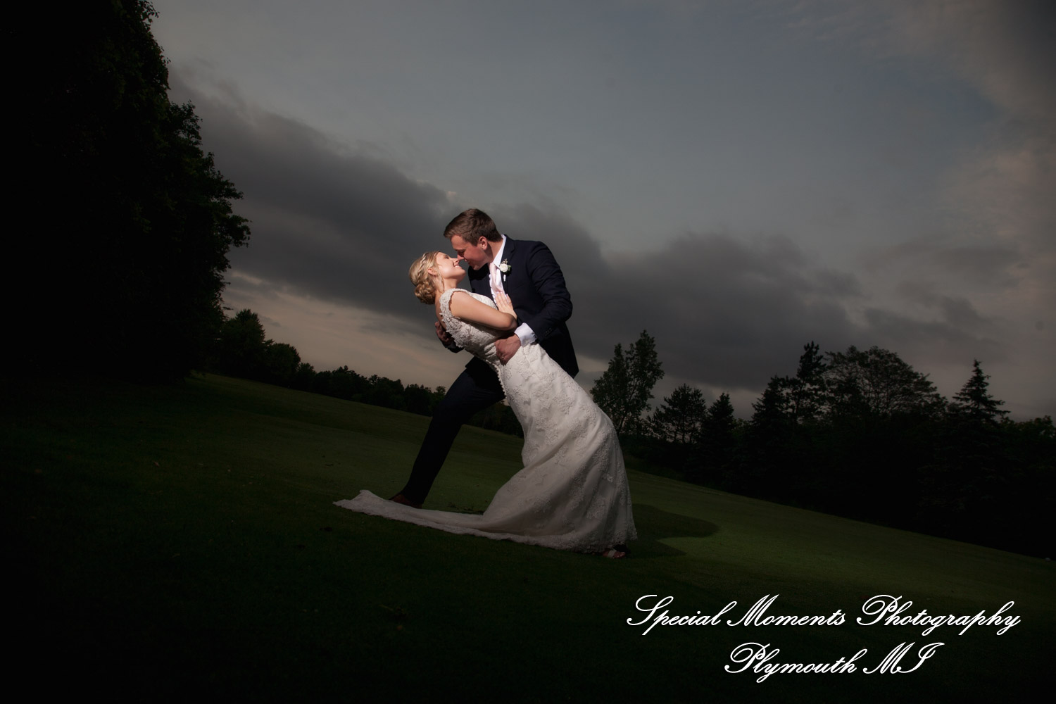 Meghan & Andrew at Glen Oaks Event Center Farmington Hills MI wedding photography