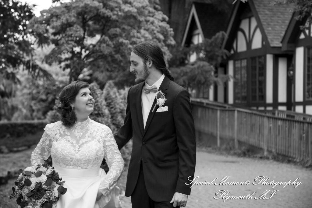 Maureen & Bailey at Canterbury Castle Lake Orion MI wedding photography