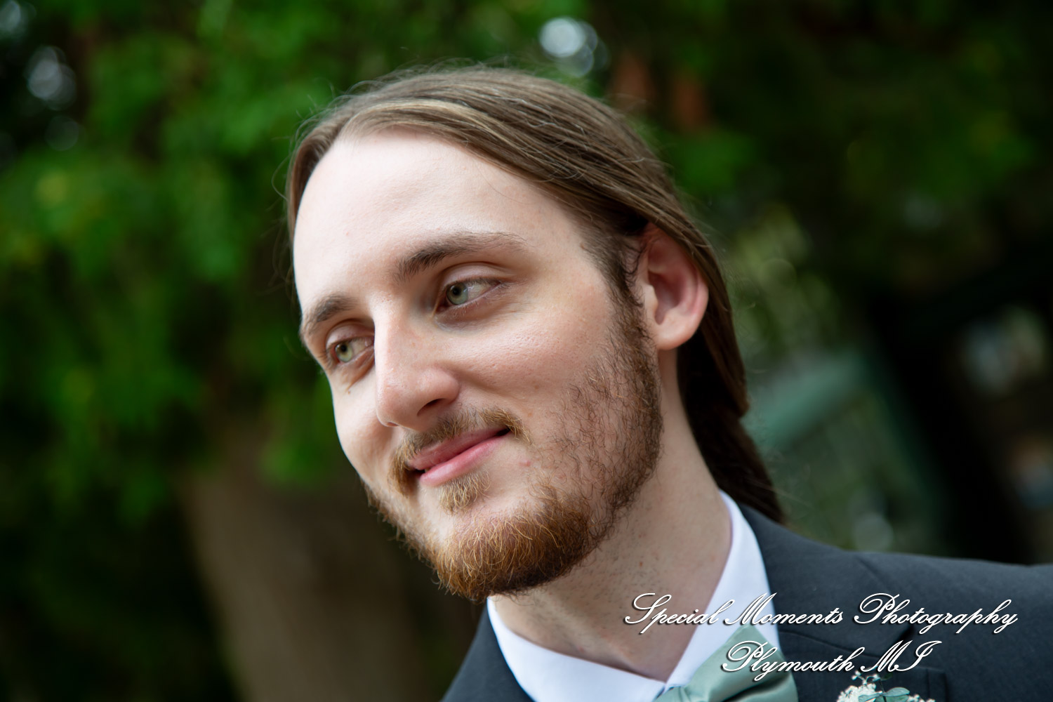 Maureen & Bailey at Canterbury Castle Lake Orion MI wedding photography
