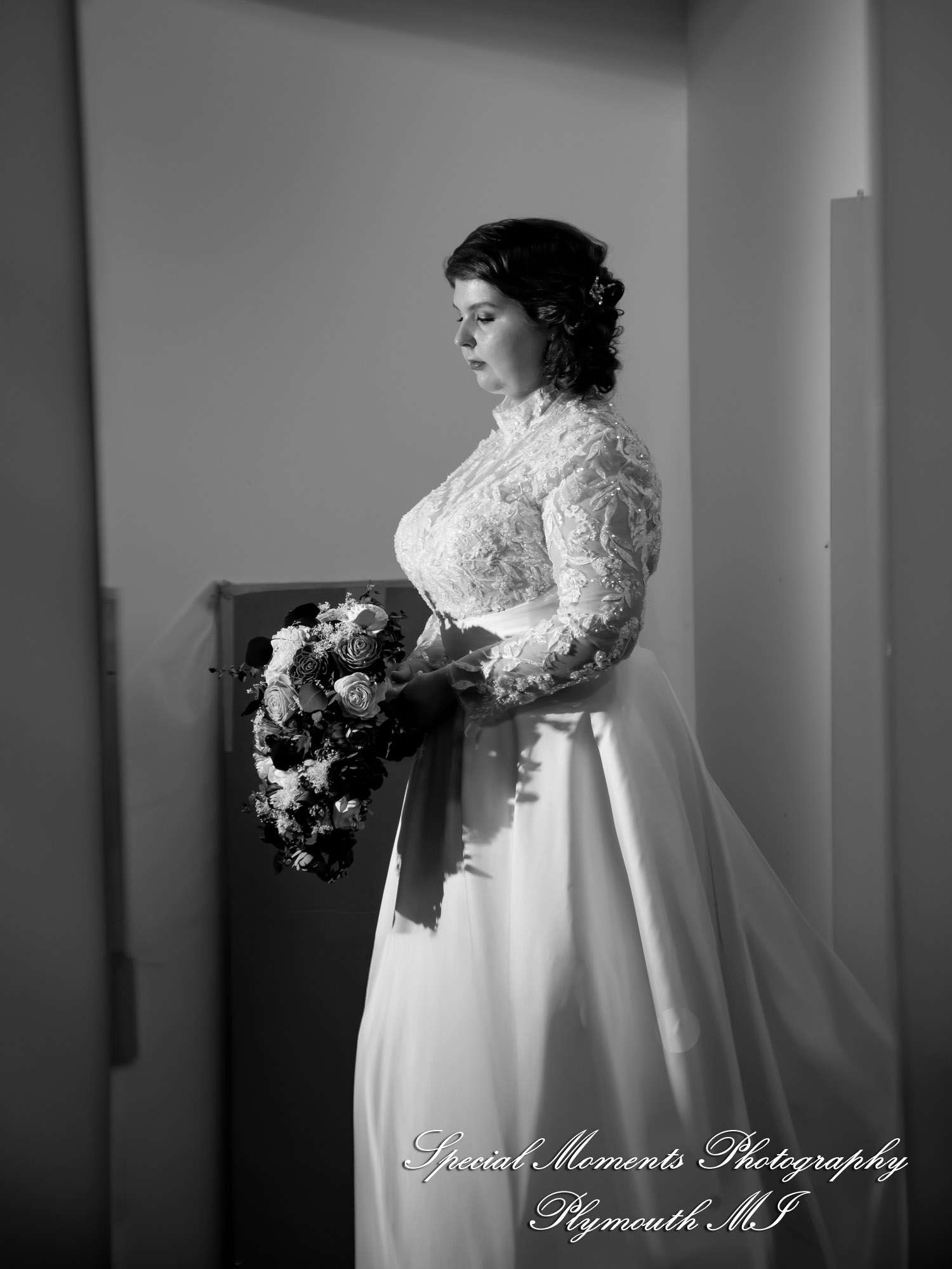Maureen & Bailey at Canterbury Castle Lake Orion MI wedding photography