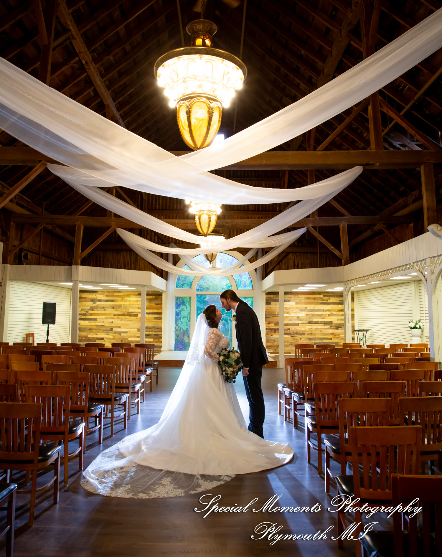 Maureen & Bailey at Canterbury Castle Lake Orion MI wedding photography