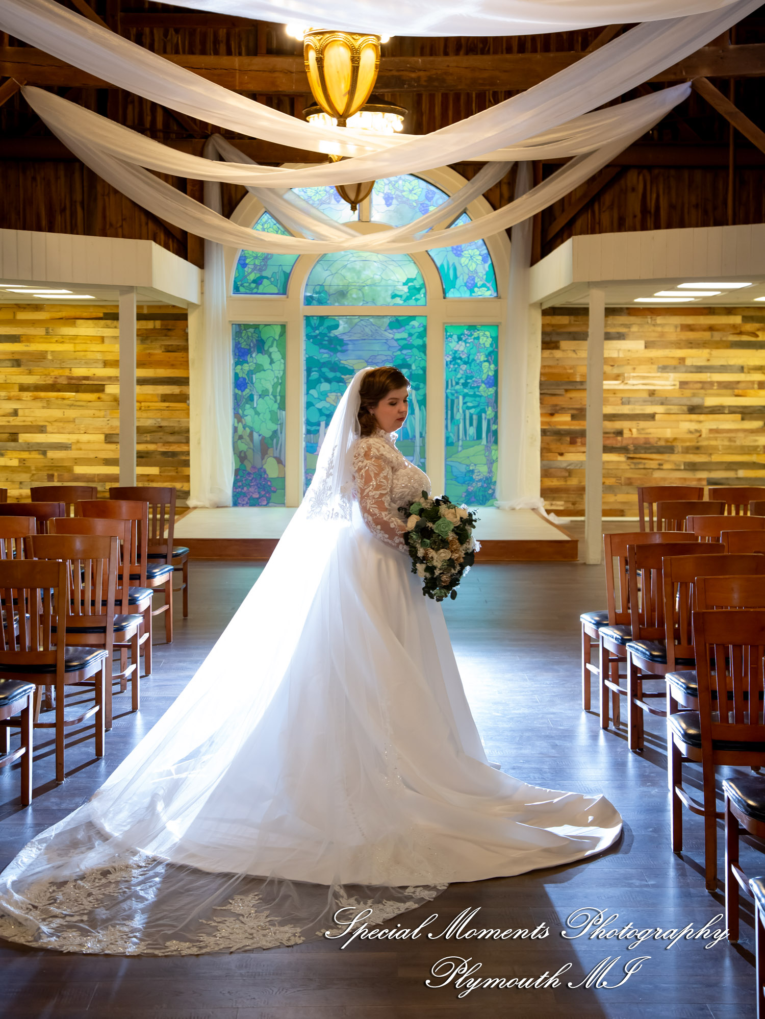 Maureen & Bailey at Canterbury Castle Lake Orion MI wedding photography