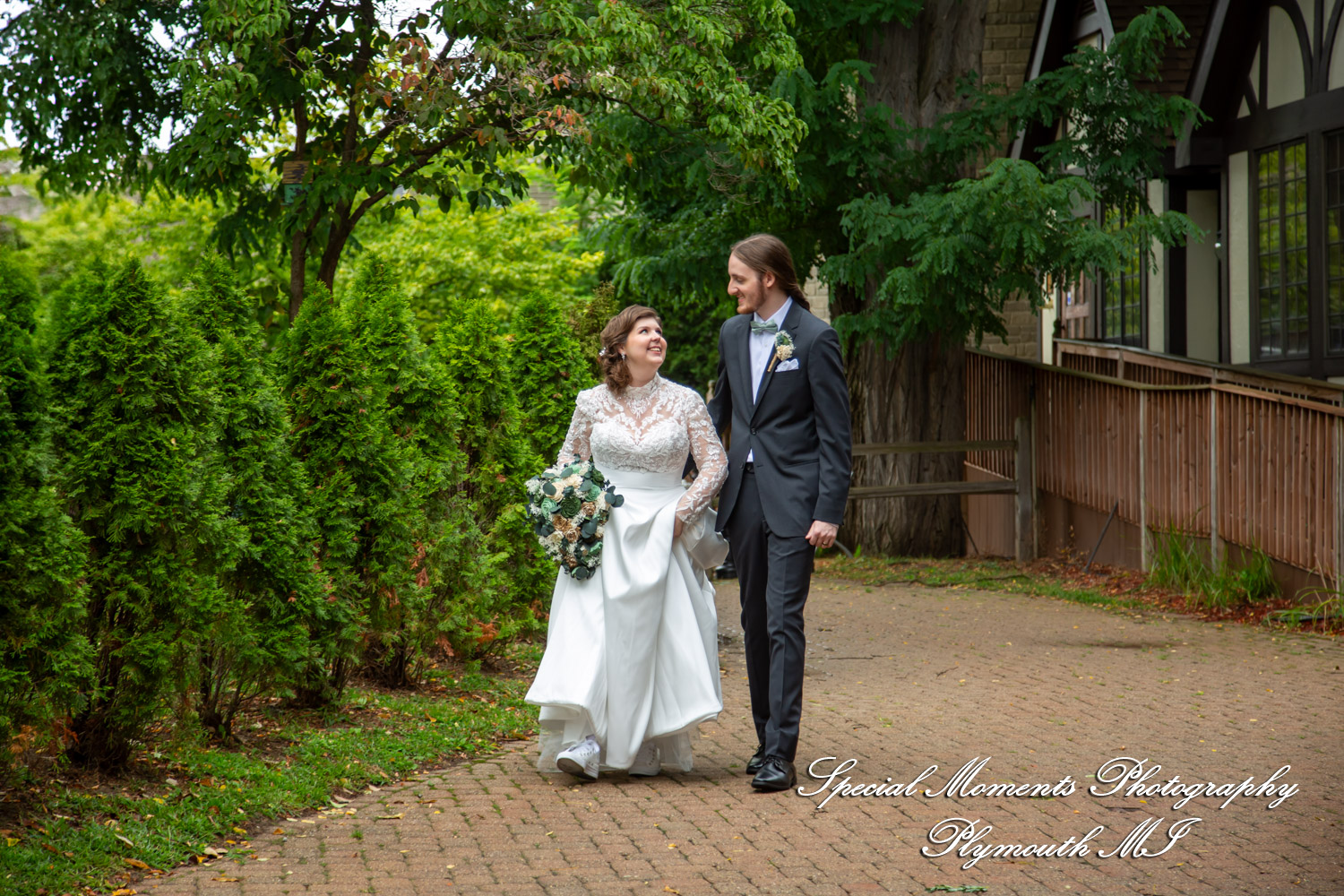 Maureen & Bailey at Canterbury Castle Lake Orion MI wedding photography
