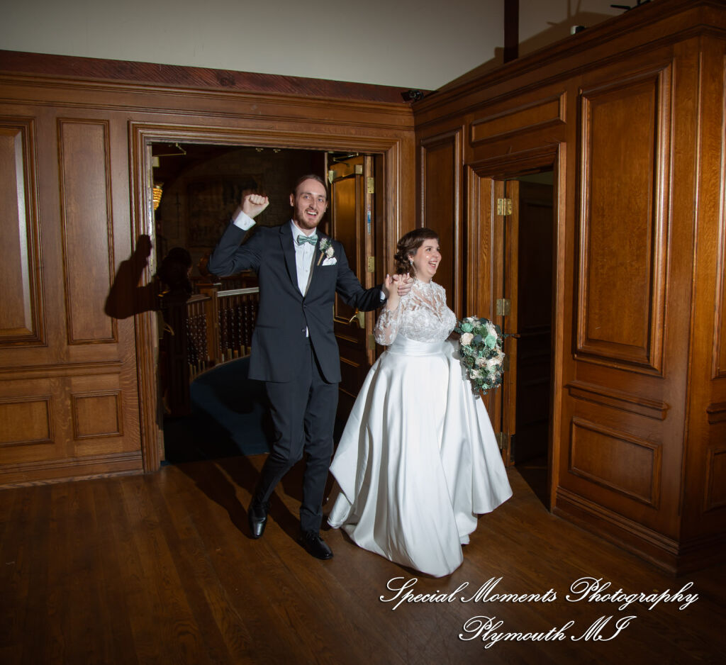 Maureen & Bailey at Canterbury Castle Lake Orion MI wedding photography
