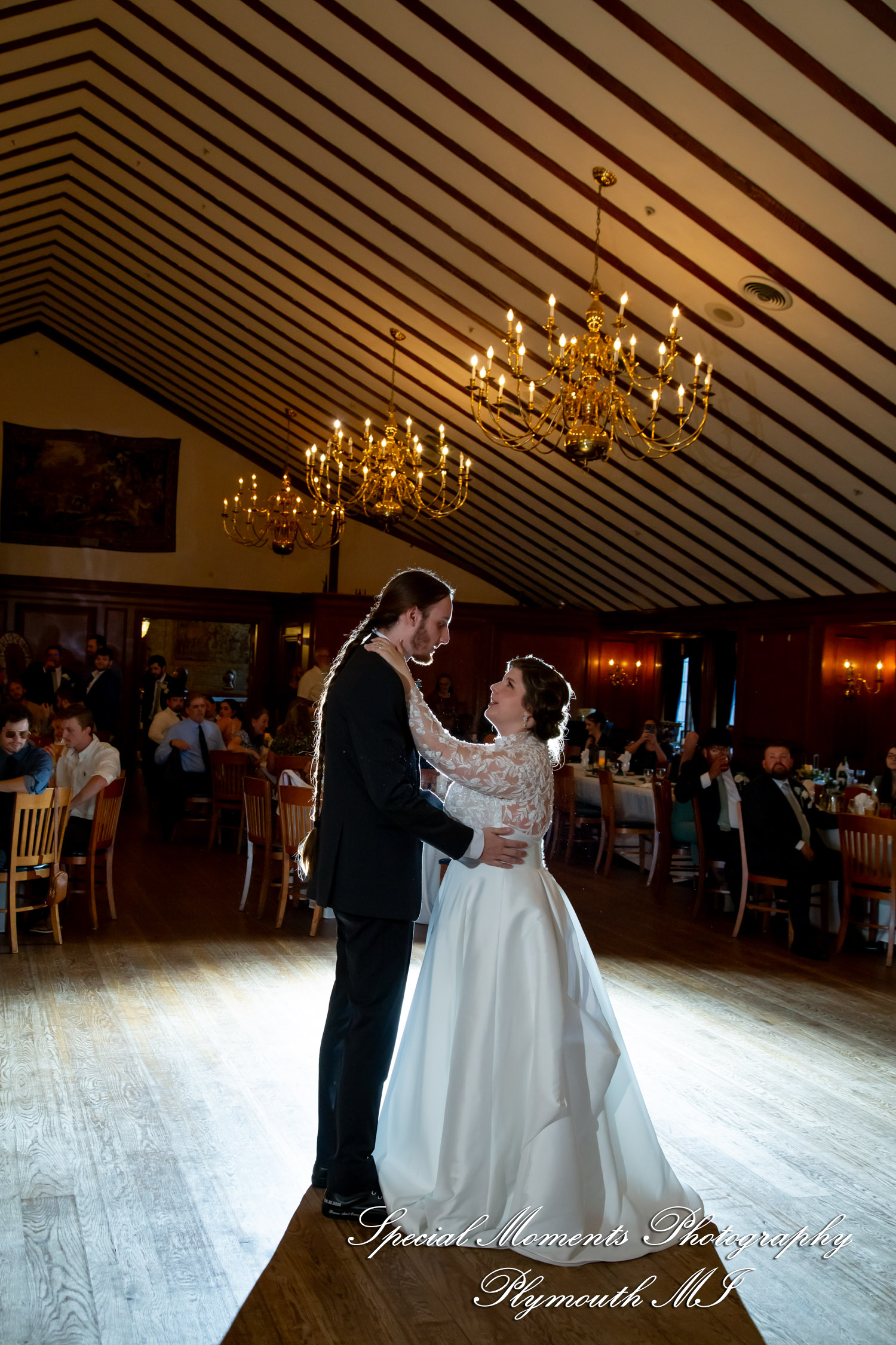 Maureen & Bailey at Canterbury Castle Lake Orion MI wedding photography