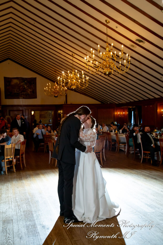 Maureen & Bailey at Canterbury Castle Lake Orion MI wedding photography