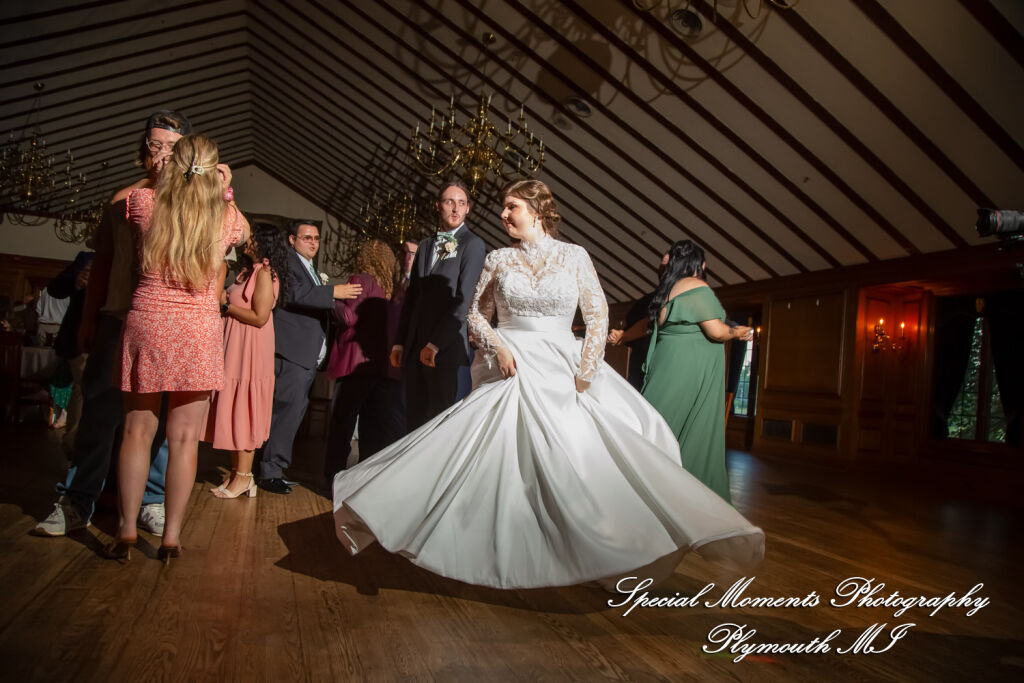 Maureen & Bailey at Canterbury Castle Lake Orion MI wedding photography