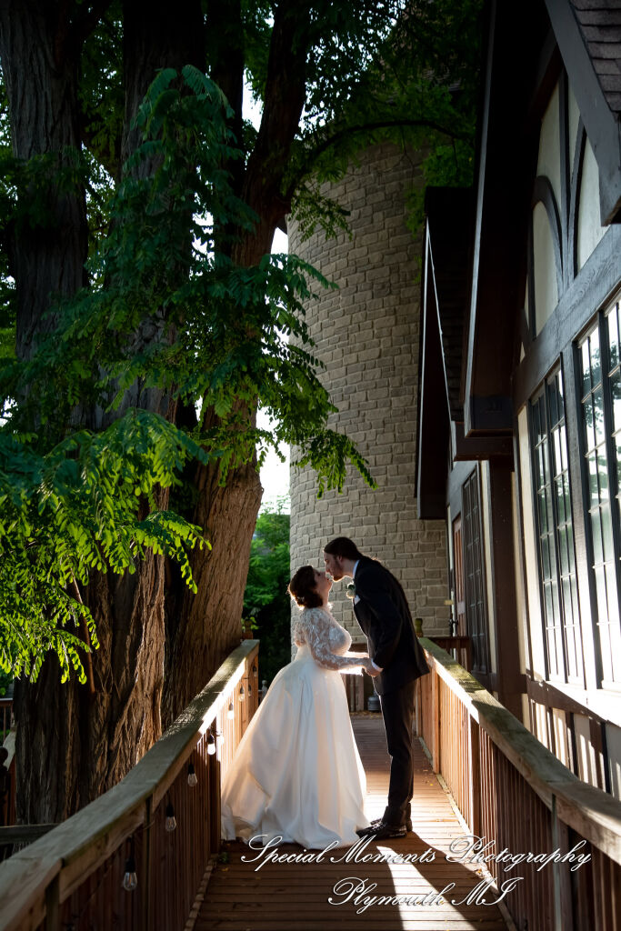 Maureen & Bailey at Canterbury Castle Lake Orion MI wedding photography