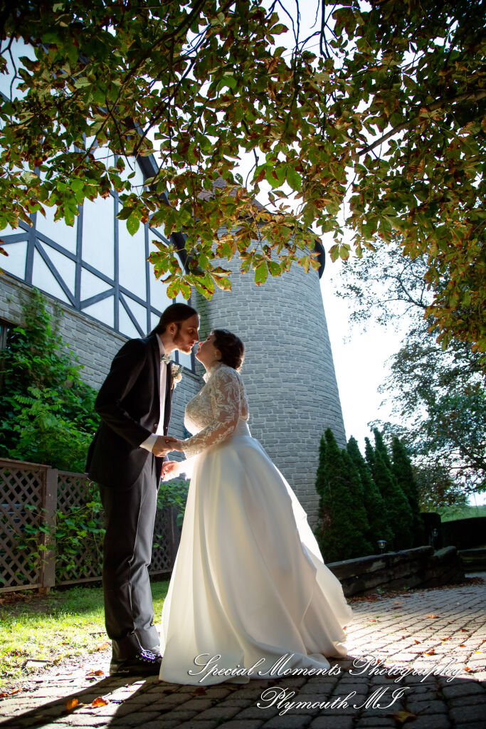 Maureen & Bailey at Canterbury Castle Lake Orion MI wedding photography